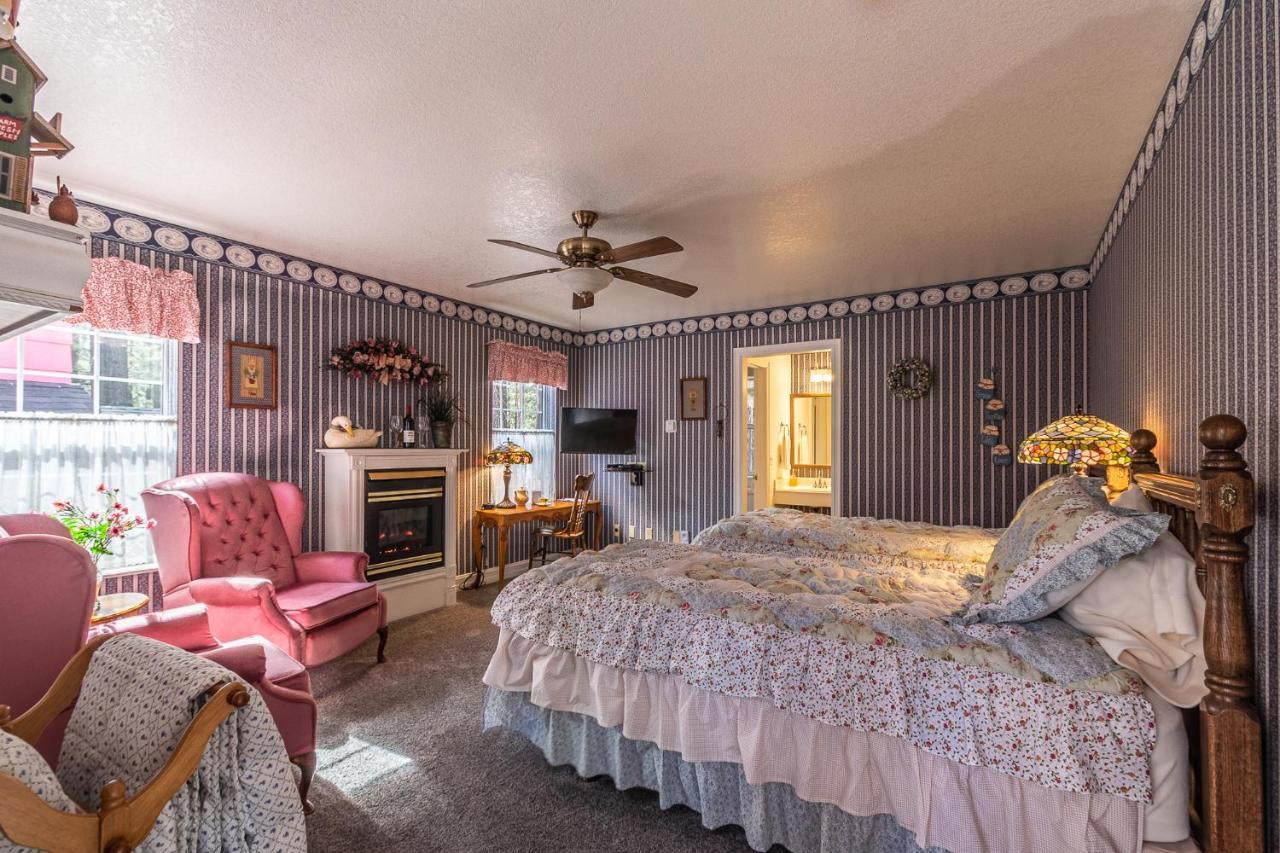 Bed & Breakfast Apples *